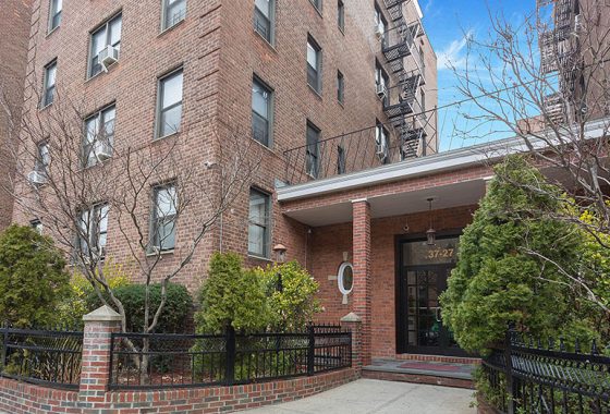 37-27 86th Street #2Q Jackson Heights, Queens